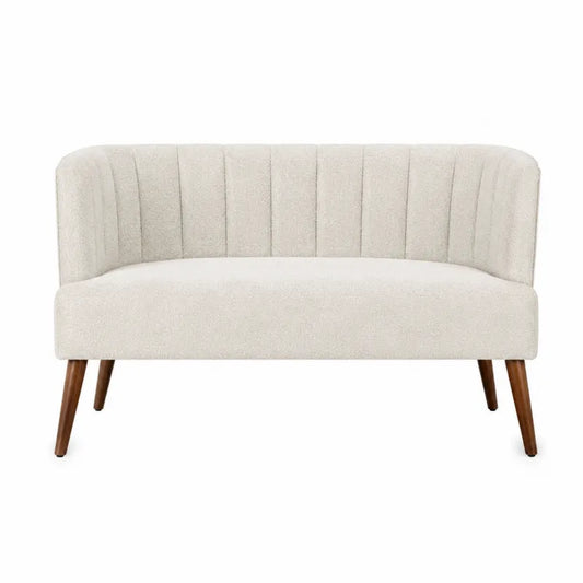 Sofa dwuosobowa z tkaniny kremowej na drewnianych nogach